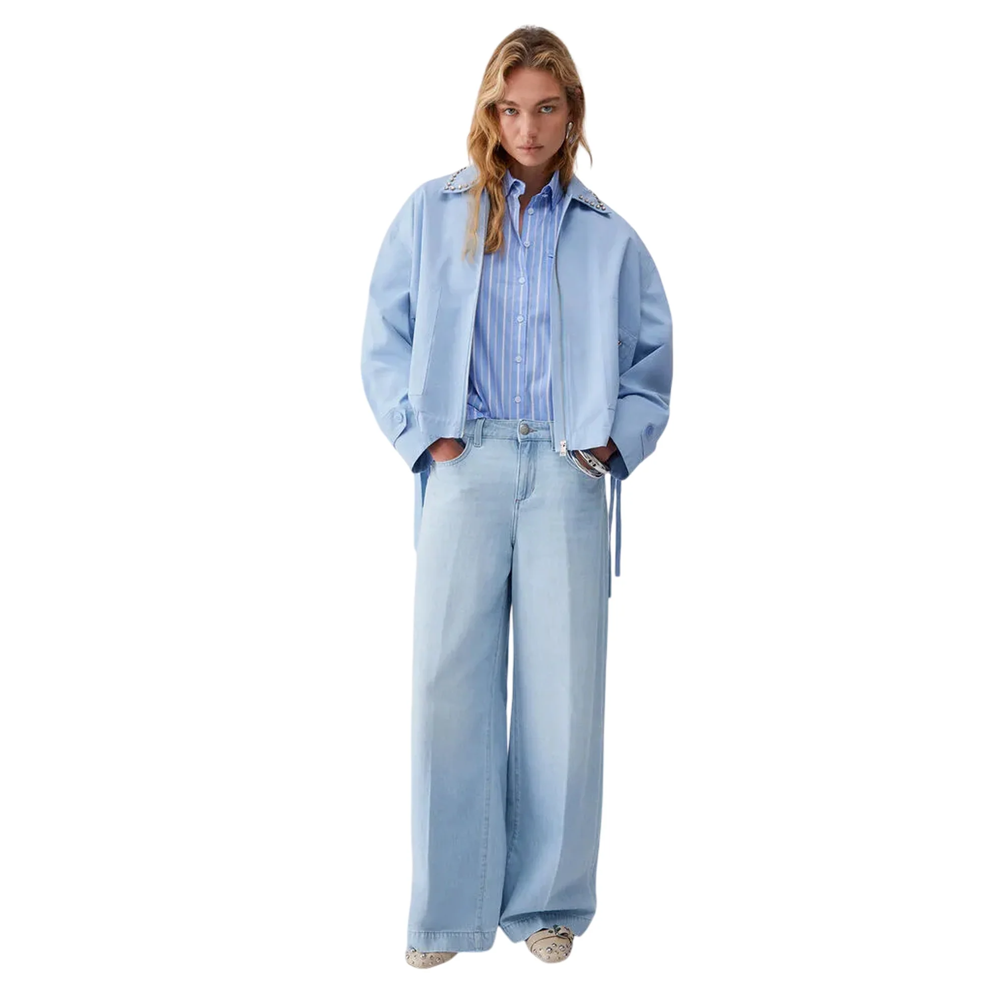 Camicia azzurra a righe con tasca sul petto - immagine 7